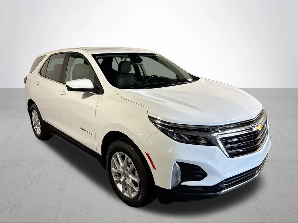 Used 2024 White Chevrolet LT image 4