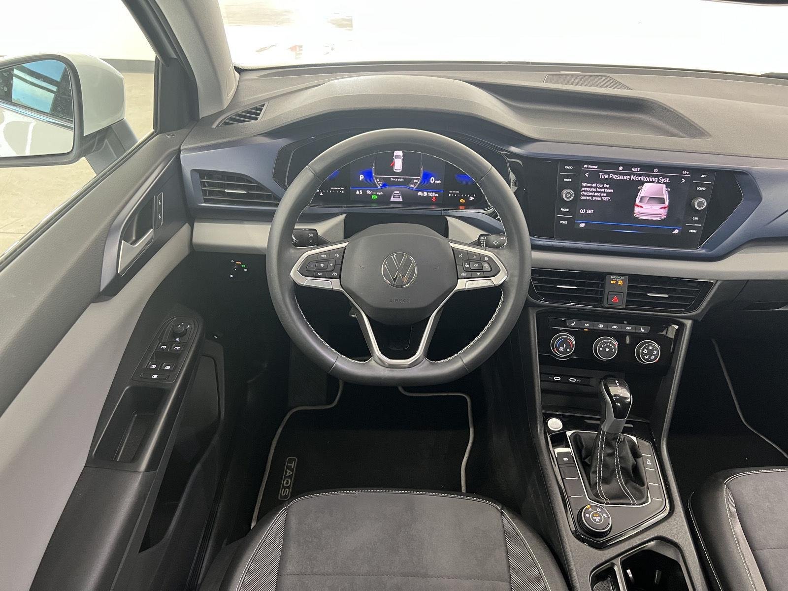 2023 Volkswagen Taos SE - Photo 29