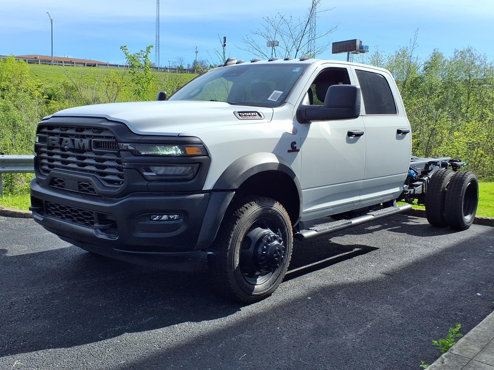 2026 RAM 5500 Tradesman 4X4 Crew Cab DRW 197" WB's photo