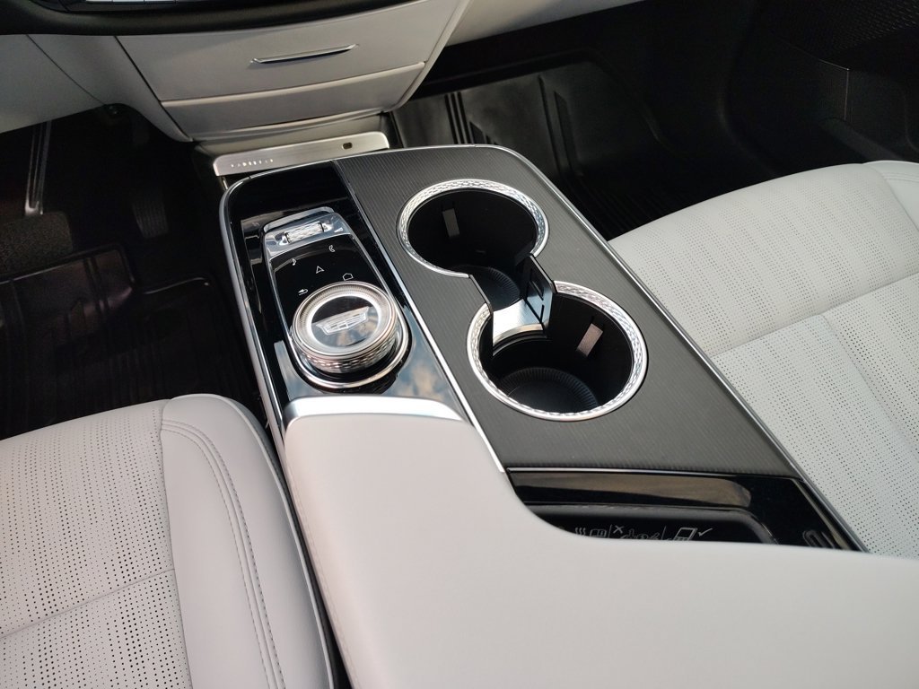 Used 2024 Crystal White Tricoat Cadillac Luxury 1 image 40