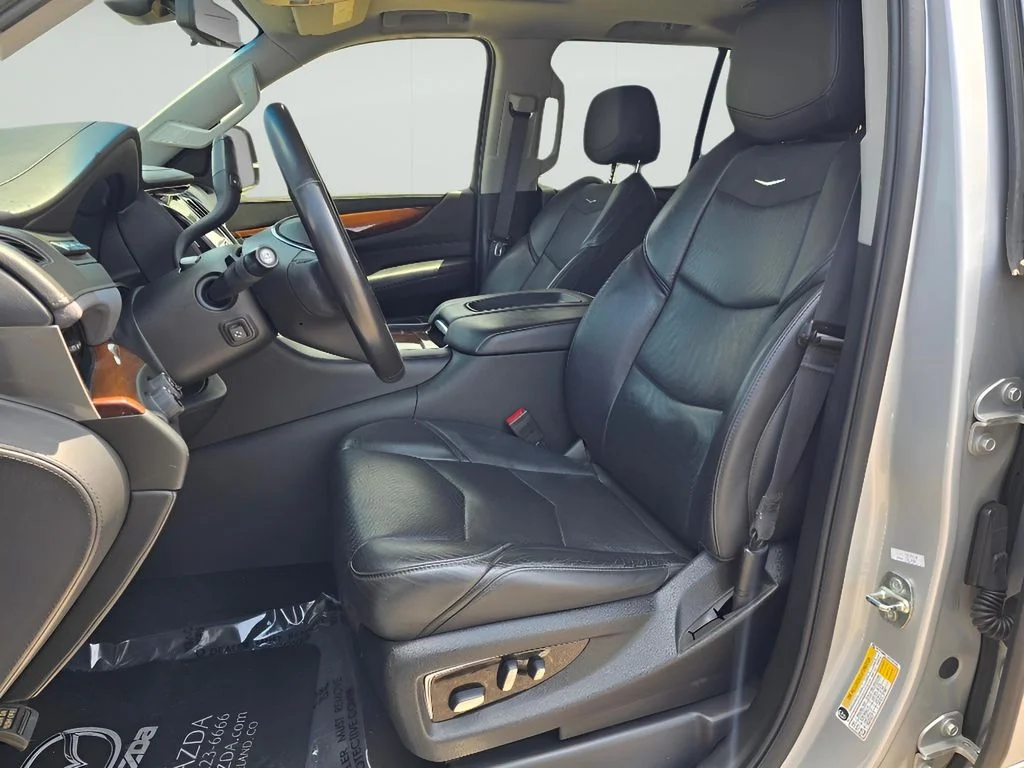 Used 2019 Radiant Silver Metallic Cadillac Luxury image 10