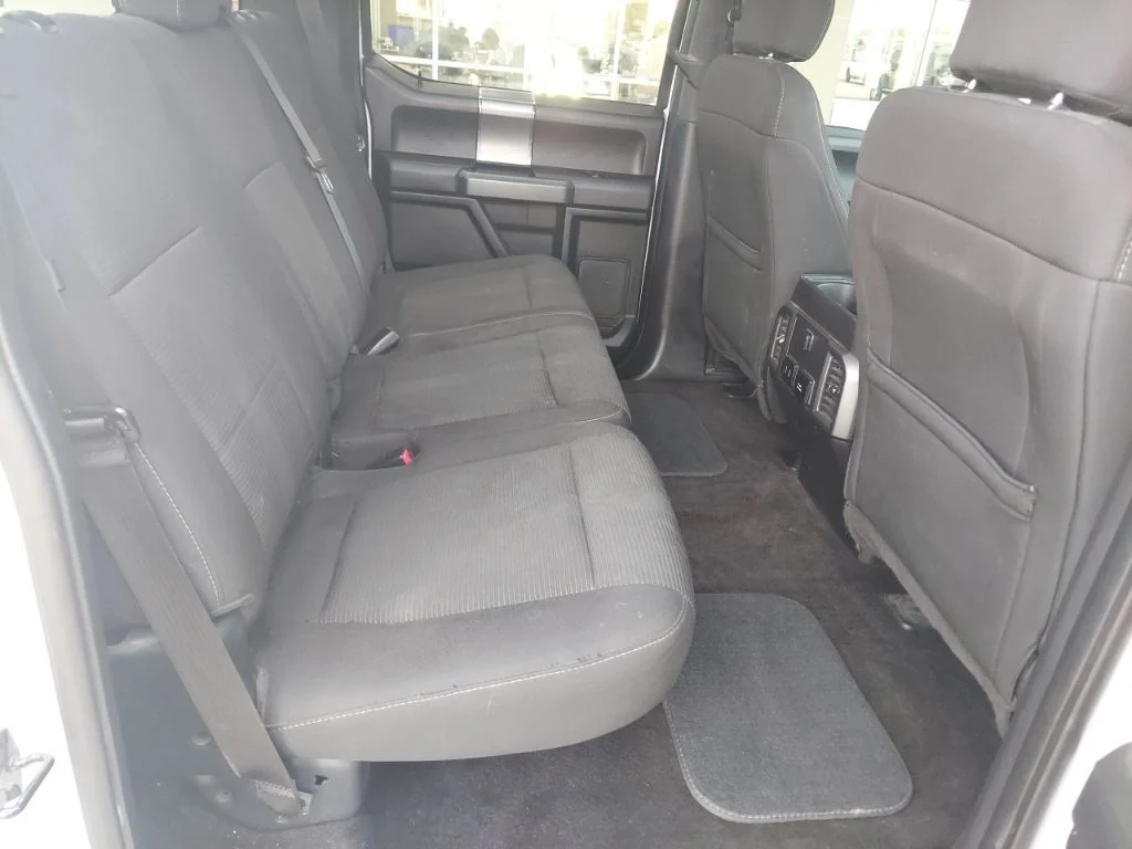 Used 2017 Oxford White Ford XLT image 31