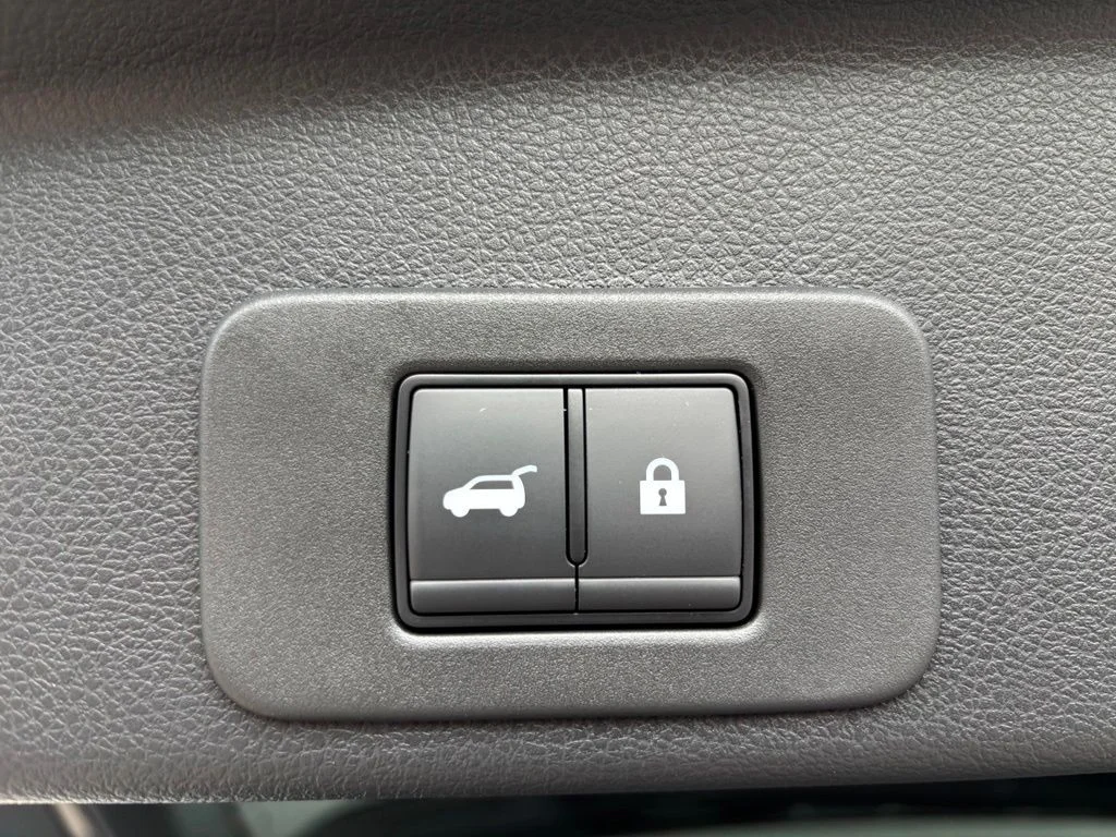 Used 2025 Blue Nissan SL image 34
