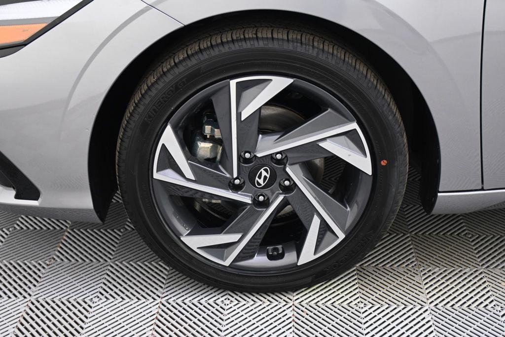 New 2026 Fluid Metal Hyundai Limited image 20