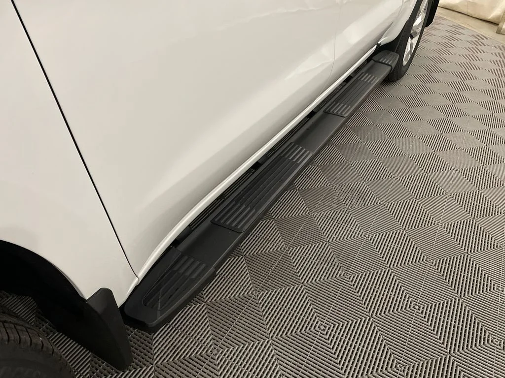 New 2026 Summit White Chevrolet Custom image 13