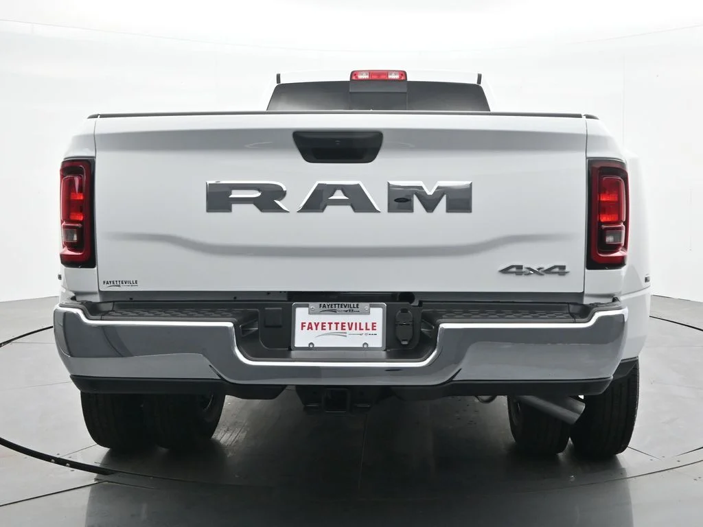 New 2026 Bright White Clear-Coat Exterior Paint RAM Tradesman image 8