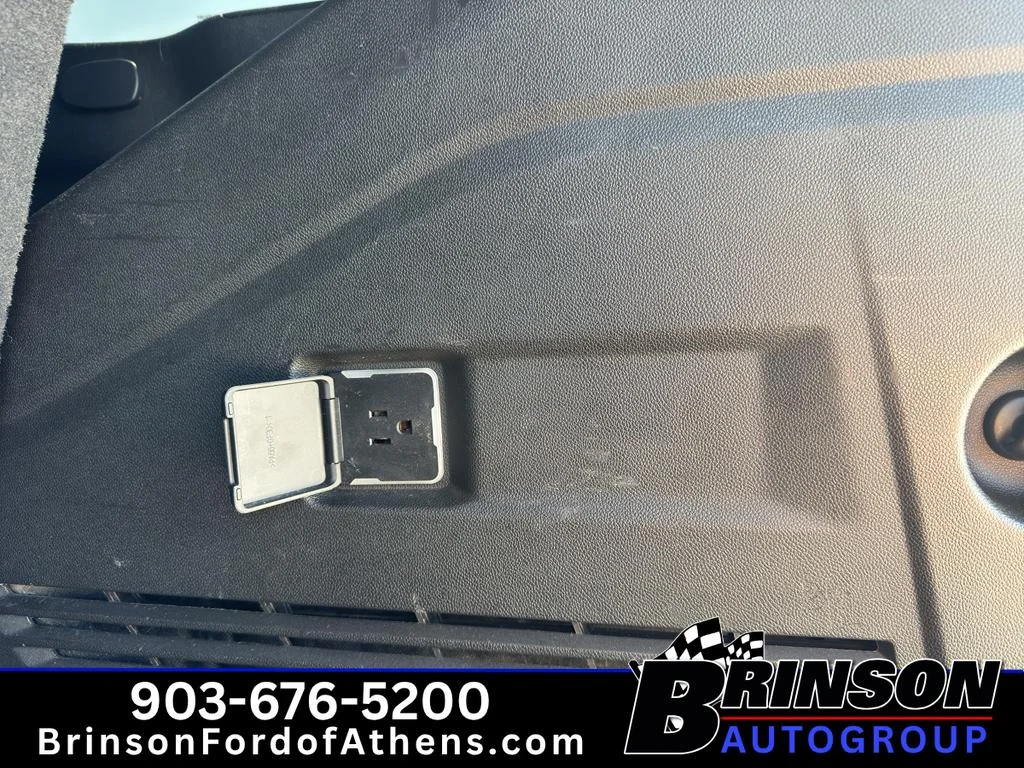 Used 2021 Black Chevrolet Z71 image 12