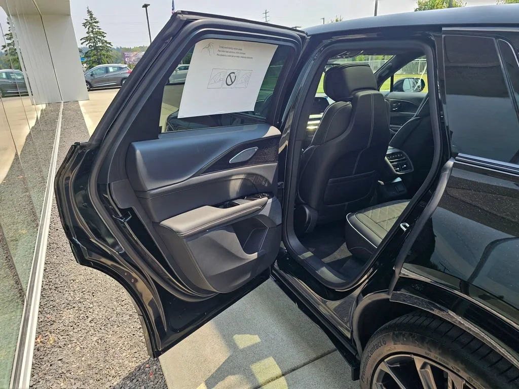 New 2026 Stellar Black Metallic Cadillac V-Series Premium image 15