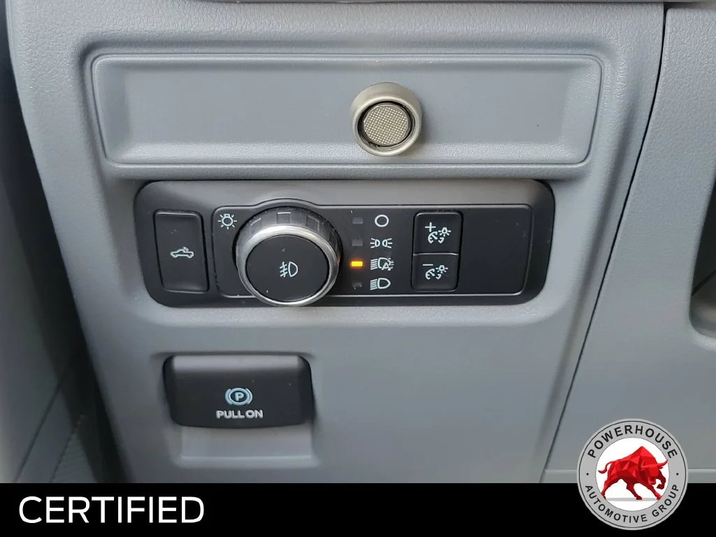 Used 2021 White Ford XLT image 28