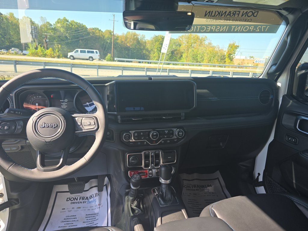 Used 2024 White Jeep Rubicon 4xe image 17