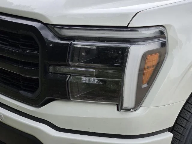 New 2026 Star White Metallic Tri-Coat Ford Lariat® image 26