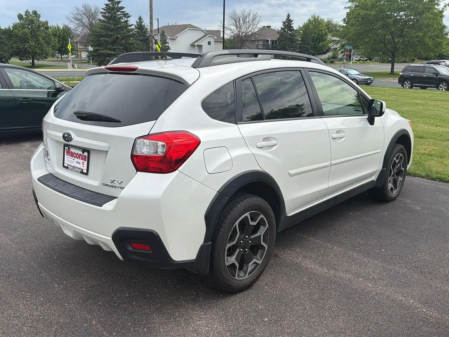 Used 2013 Satin White Pearl Subaru Premium image 7