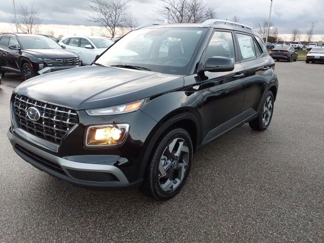 New 2026 Onyx Black Hyundai SEL image 2