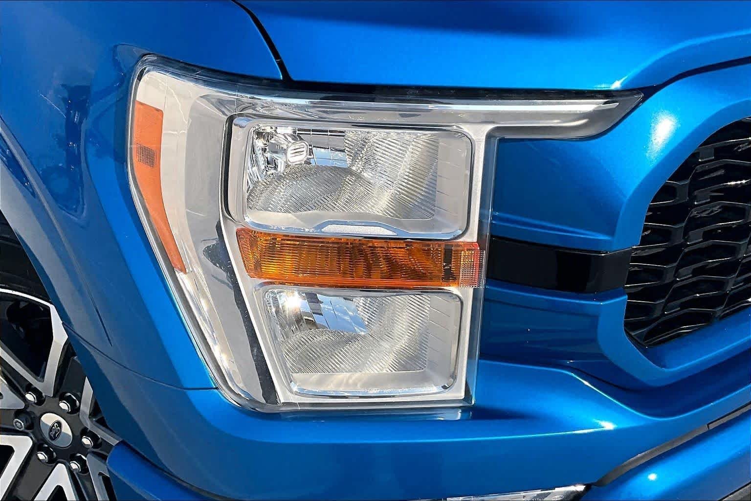 Used 2021 Velocity Blue Metallic Ford XL image 26