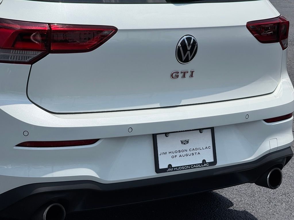 Used 2023 White Volkswagen 2.0T SE image 9