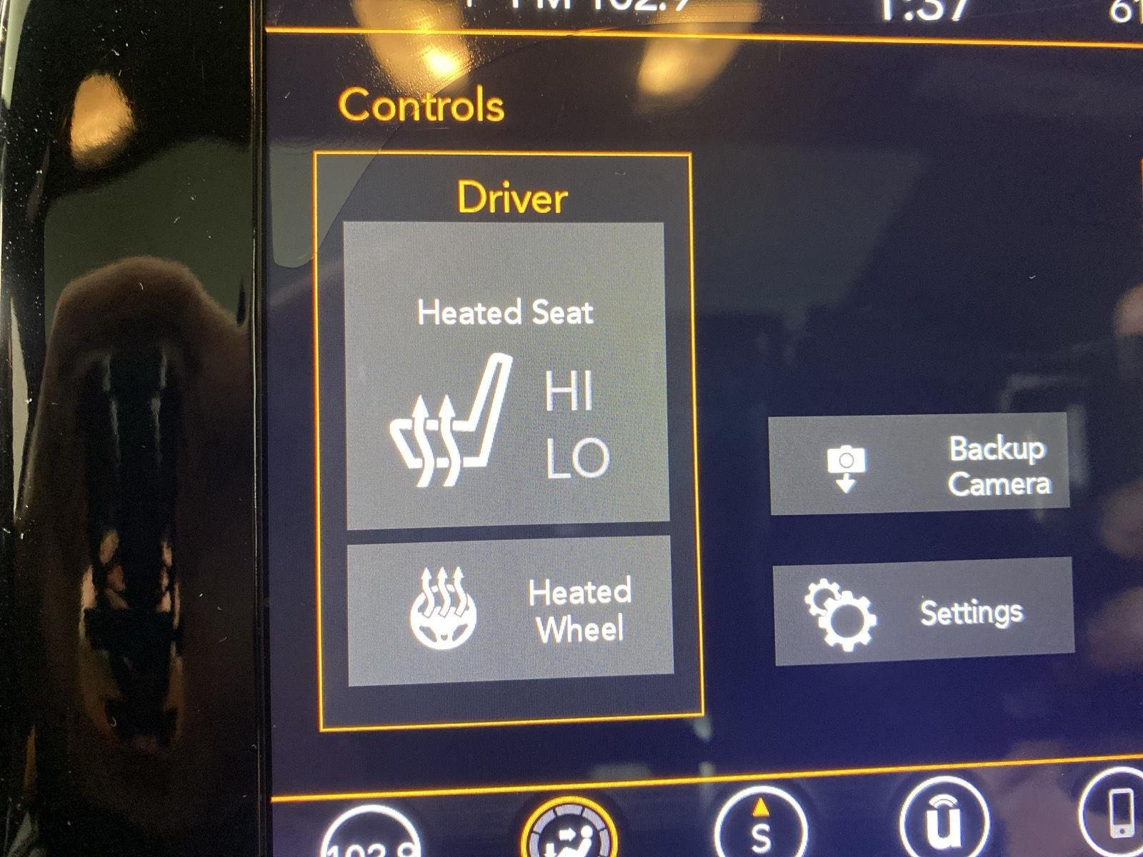 Used 2020 Diamond Black Crystal Pearlcoat Jeep Limited image 20