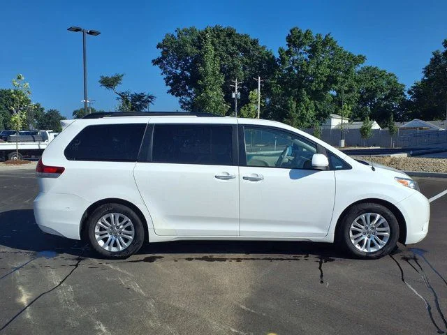 Used 2014 Toyota Sienna XLE with VIN 5TDYK3DC3ES467467 for sale in Creve Coeur, MO