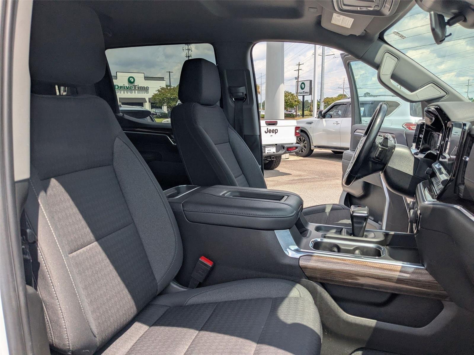 Used 2022 Summit White Chevrolet RST image 32