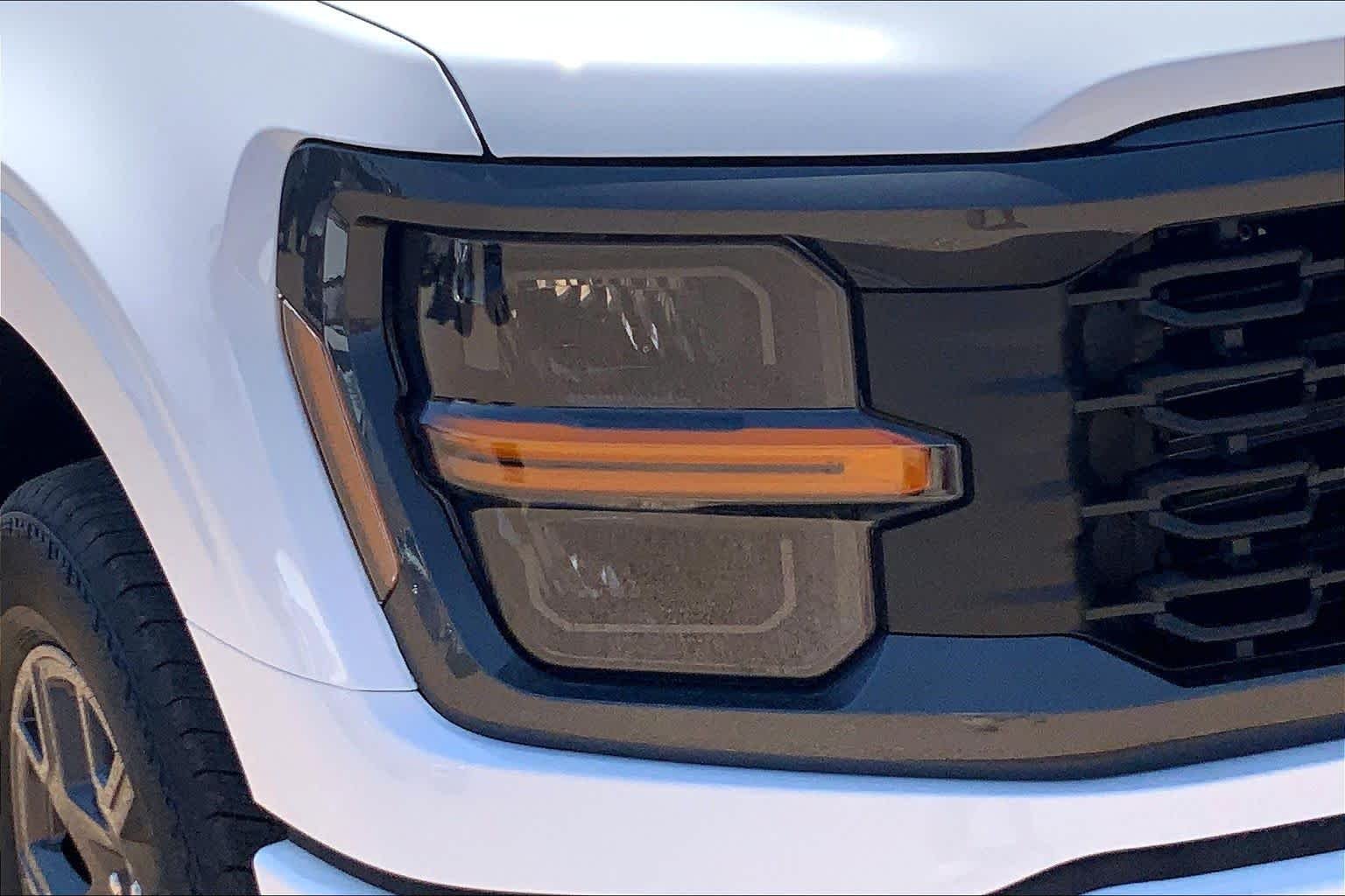 New 2026 Oxford White Ford STX image 13