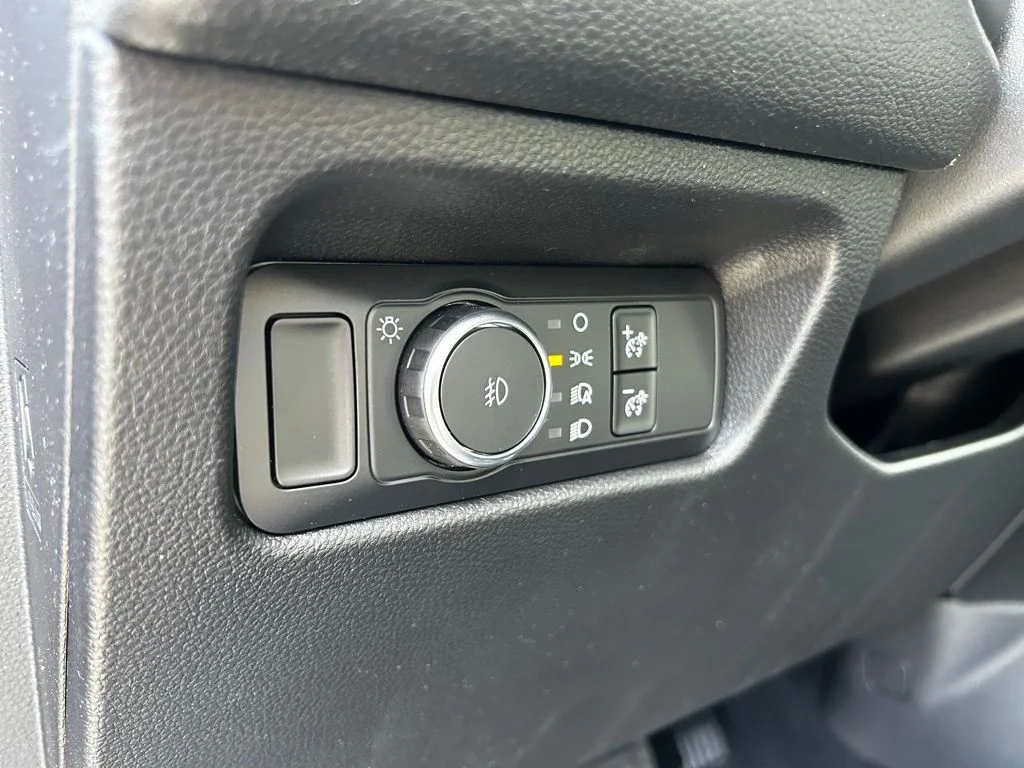 New 2026 Marsh Gray Ford XLT image 16