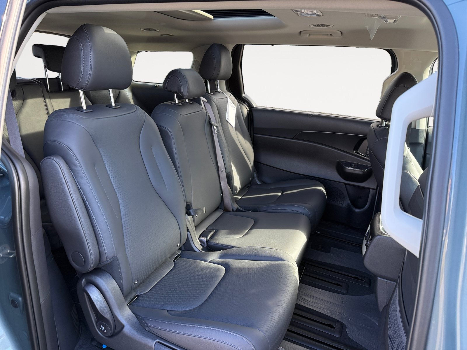 New 2027 Iceberg Green Kia SX Prestige image 18