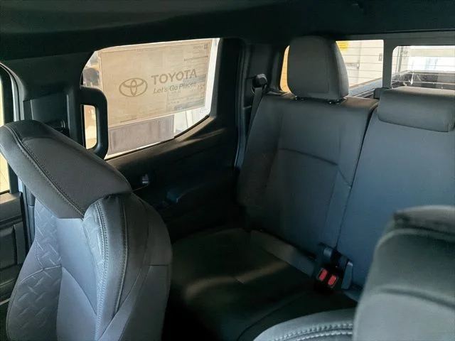 2026 Toyota Tacoma SR5 - Photo 13
