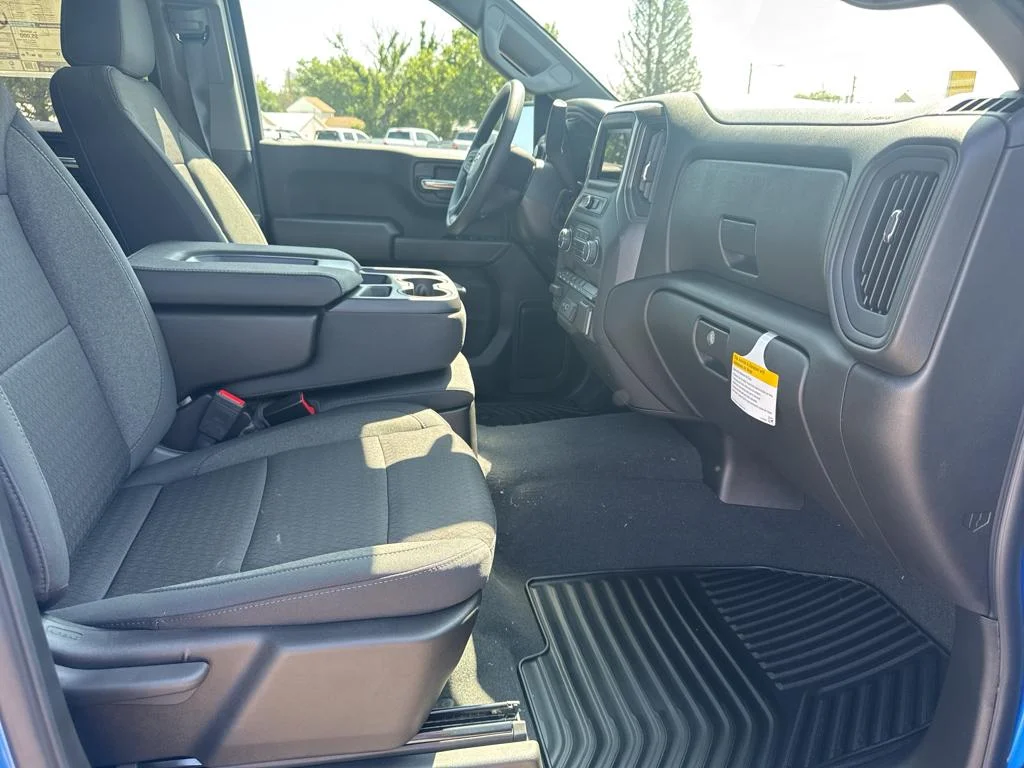 2025 Chevrolet Silverado 1500 Custom - Photo 11