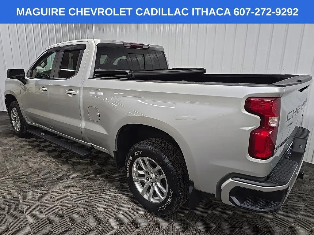 Used 2020 Silver Chevrolet RST image 9
