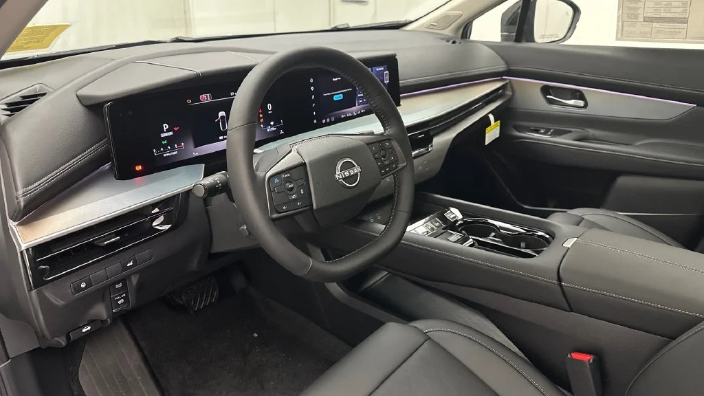 New 2027 Gray Nissan Platinum image 22