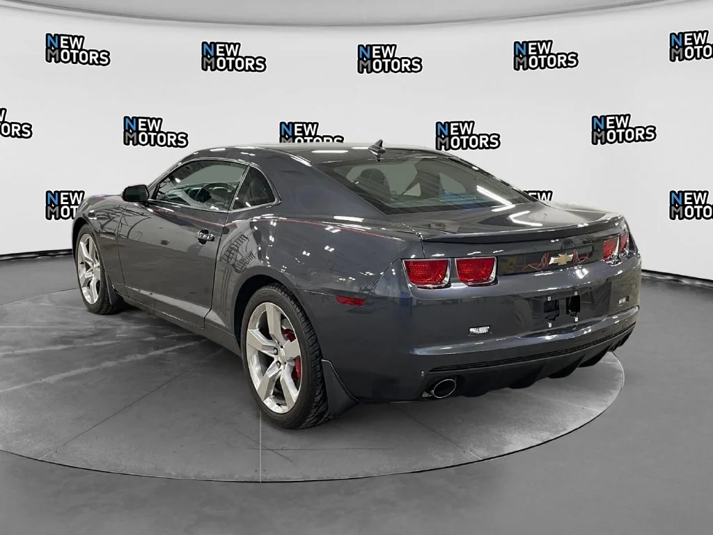 Used 2010 Cyber Gray Metallic Chevrolet SS image 3