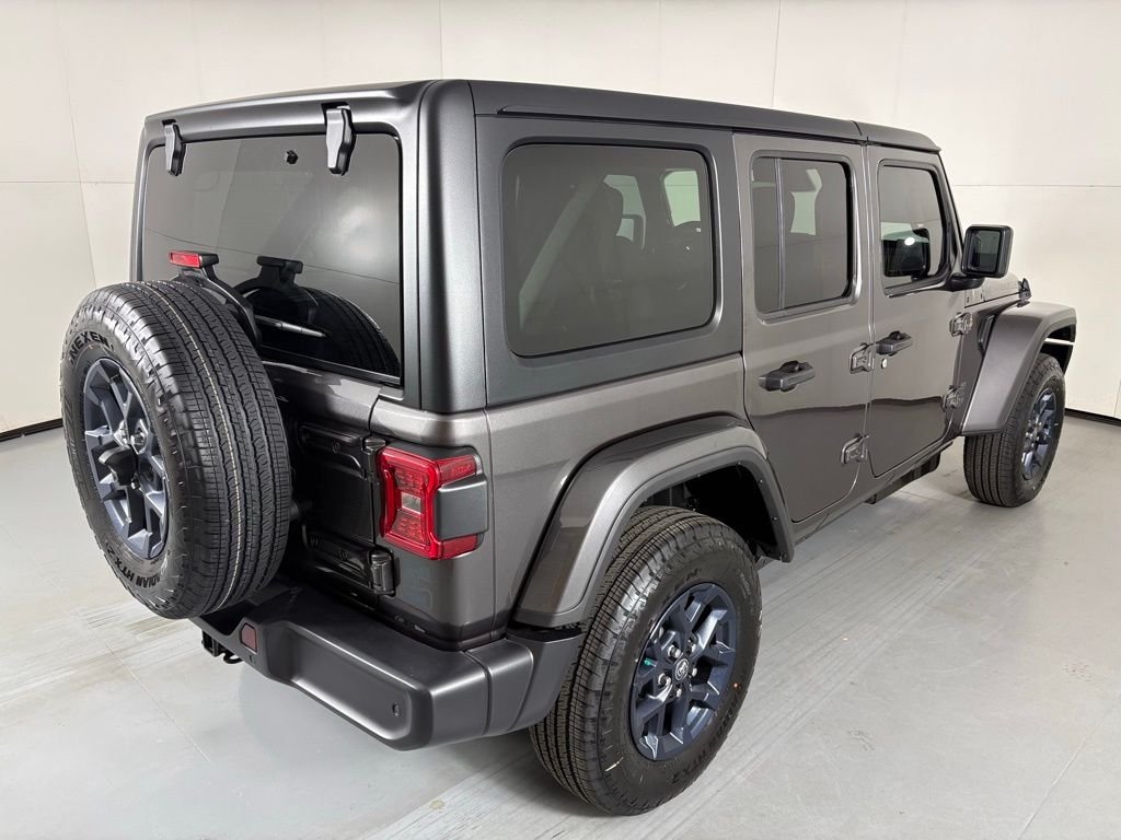 New 2026 Granite Crystal Metallic Clearcoat Jeep 85th Anniversary Edition image 8