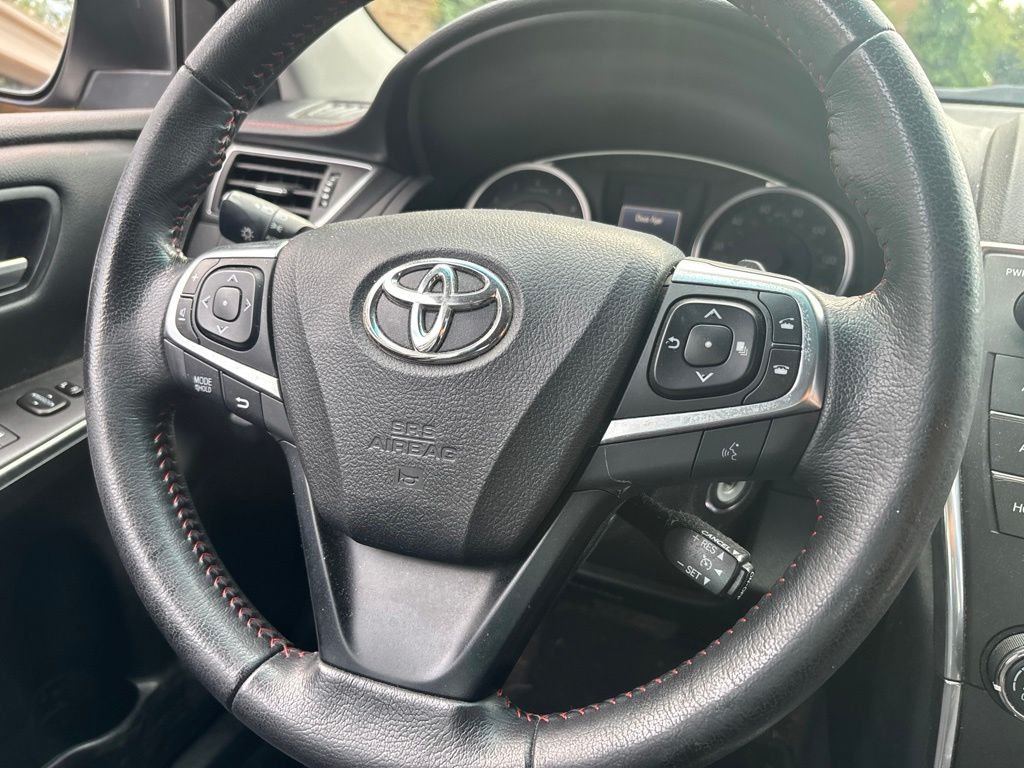 Used 2016 Celestial Silver Metallic Toyota SE image 10