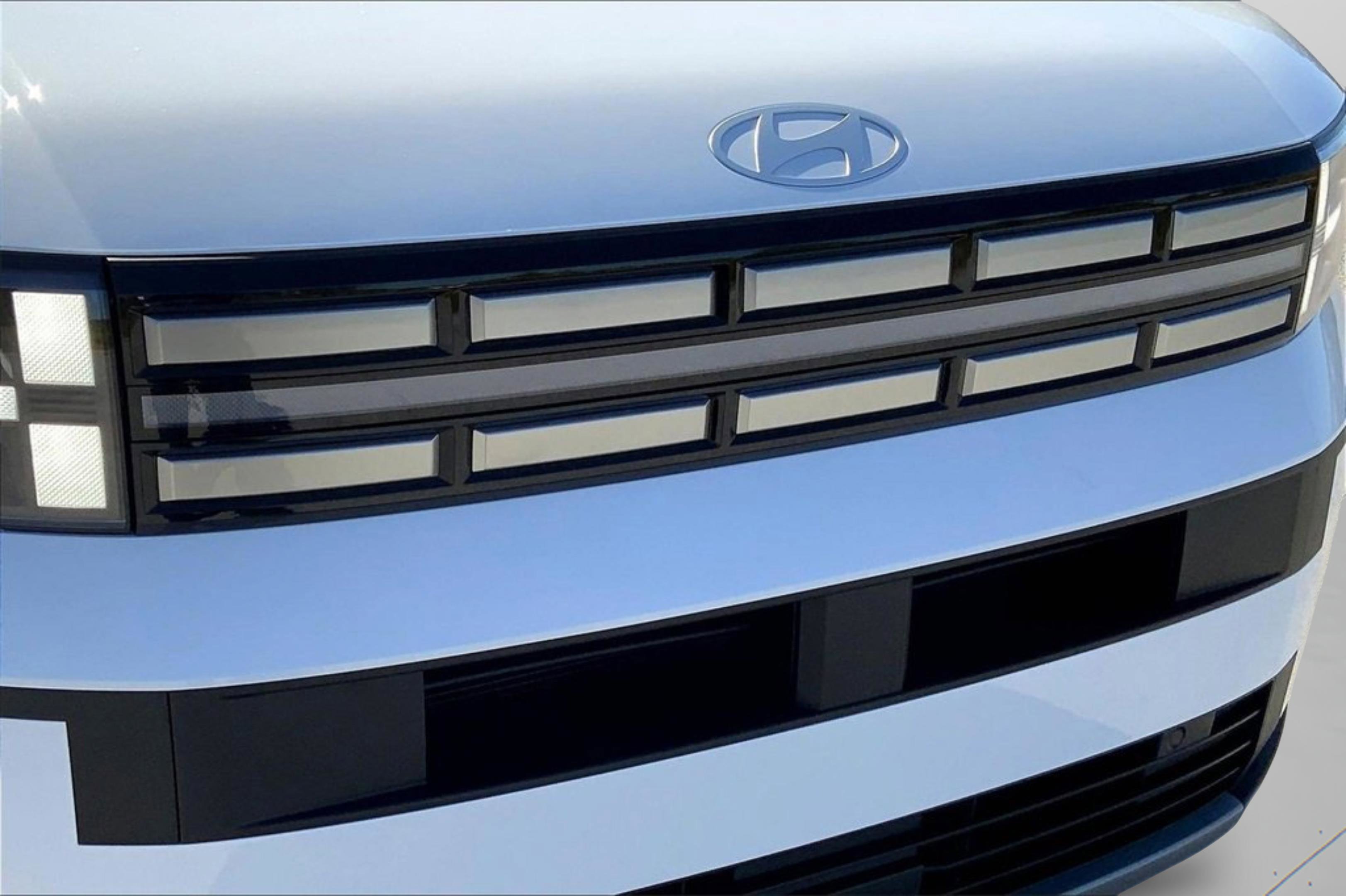 New 2026 Serenity White Hyundai SE image 25
