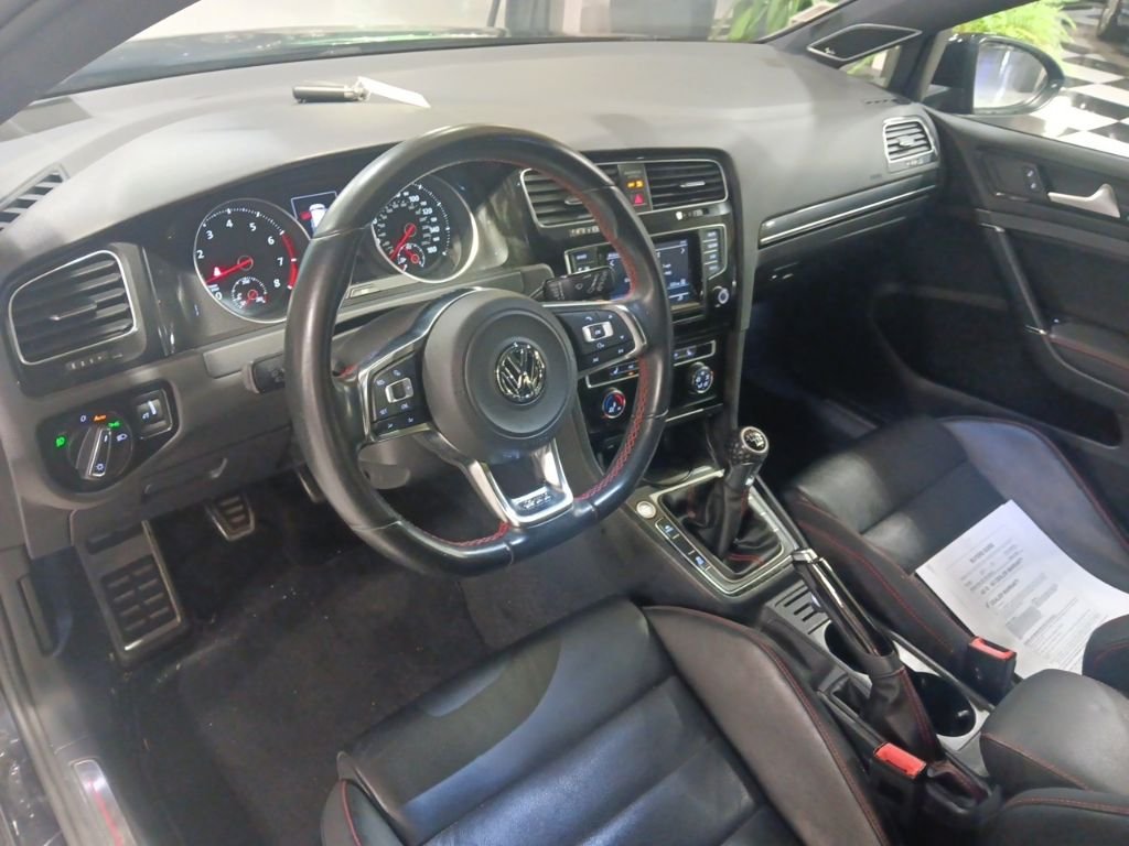 Used 2015 Black Volkswagen 2.0T SE image 3