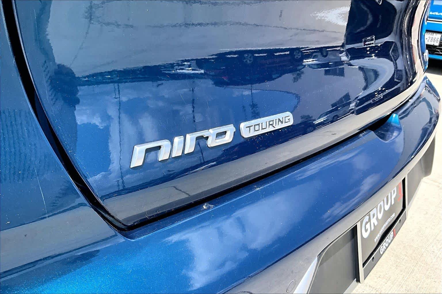 Used 2018 CERULEAN Kia Touring image 29