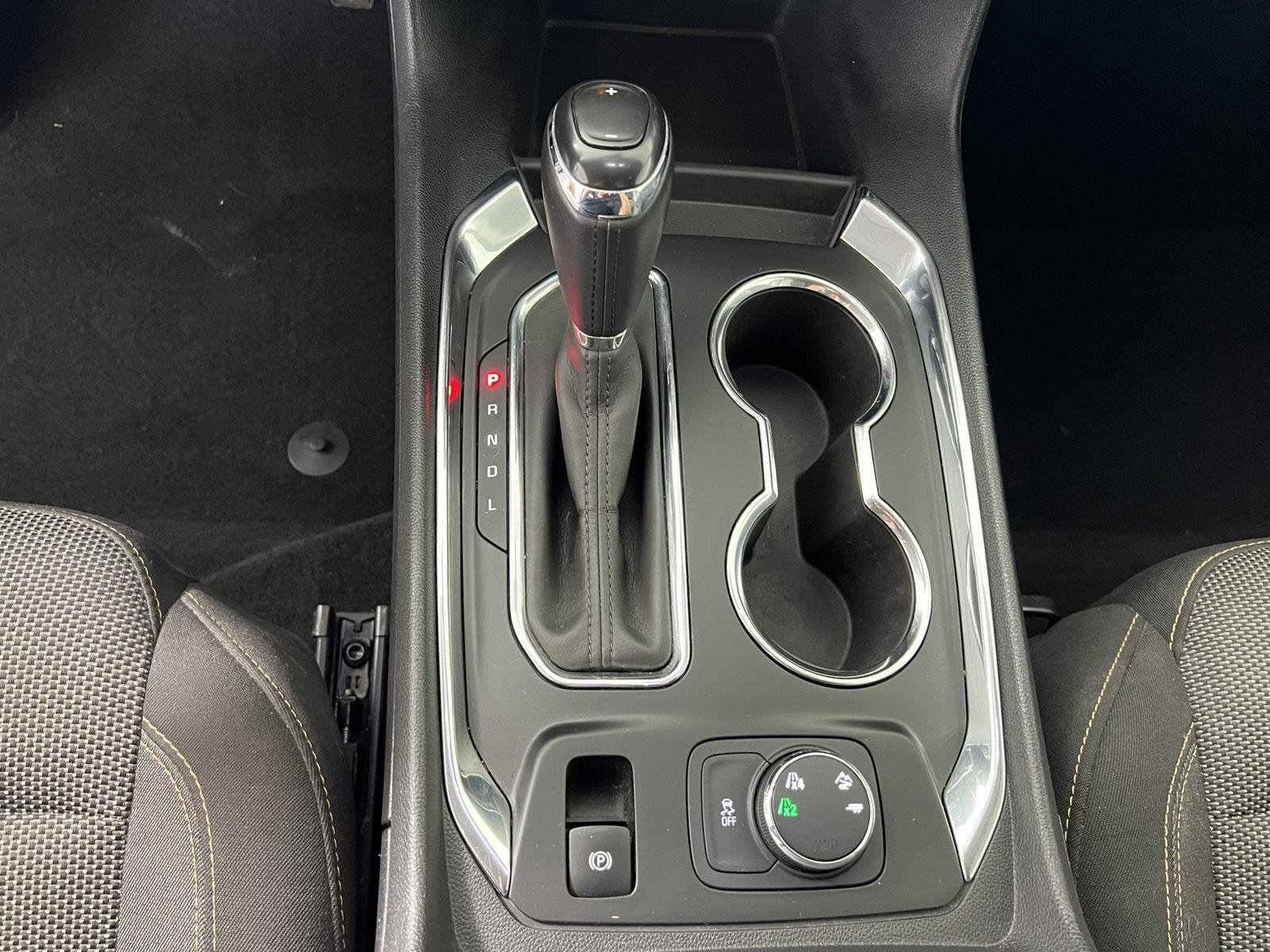 Used 2018 Mosaic Black Metallic Chevrolet LT Cloth image 18