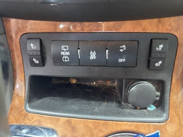 Used 2012 White Buick Leather Group image 17