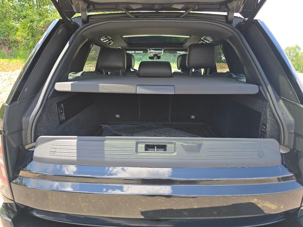 Used 2021 Black Land Rover Westminster image 33