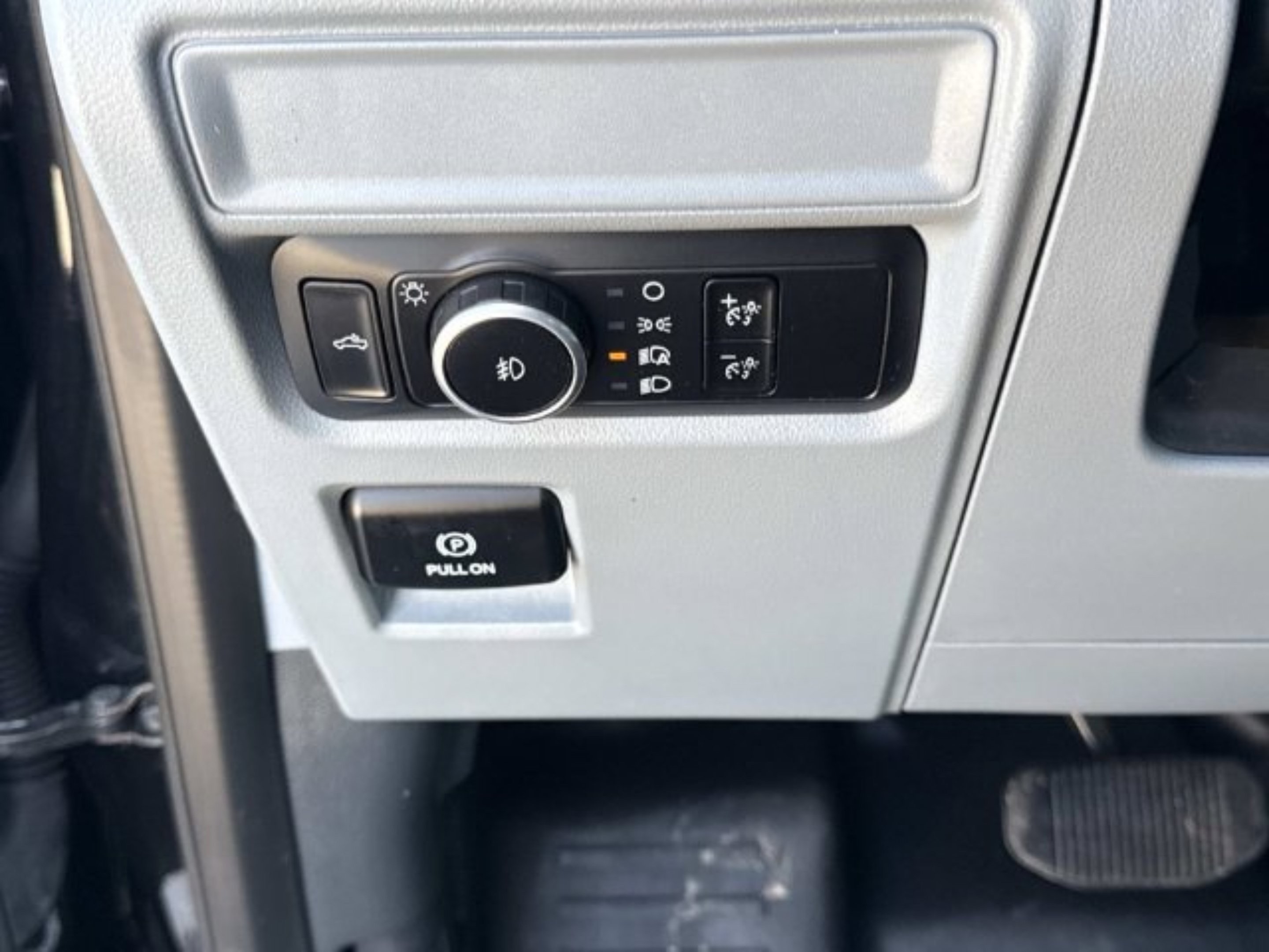 2023 Ford F-150 XL - Photo 26