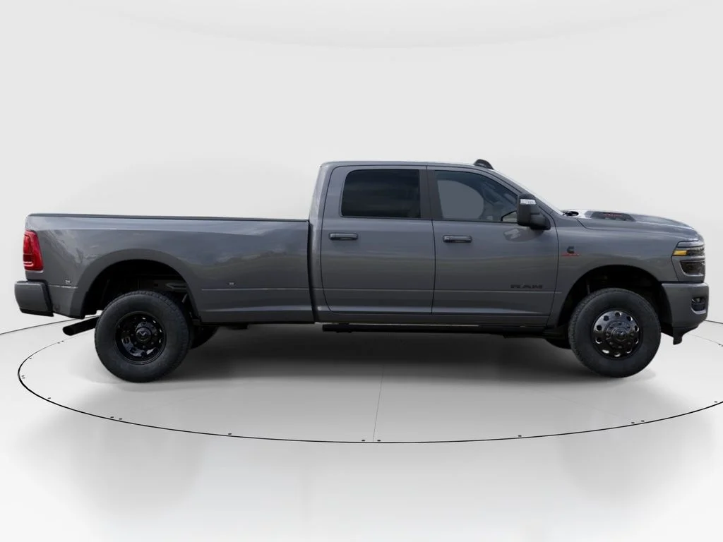 New 2026 Ceramic Gray Clear-Coat Exterior Paint RAM Laramie image 23