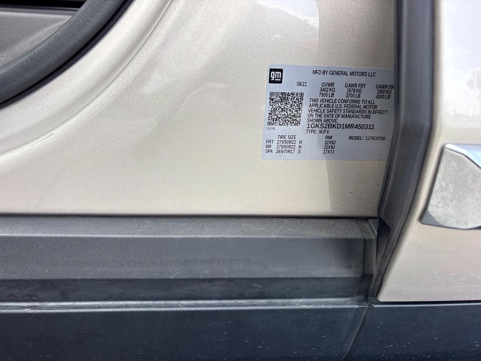 Used 2021 Beige GMC SLT image 9