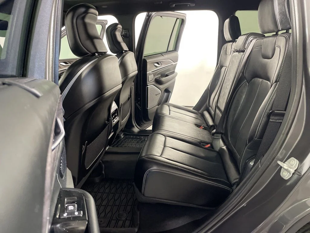 Used 2022 Gray Metallic Jeep Overland 4xe image 19