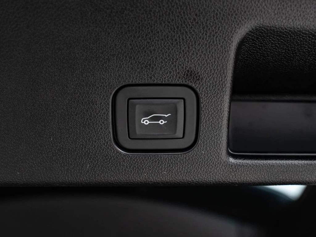 Used 2025 Black Chevrolet LT image 21