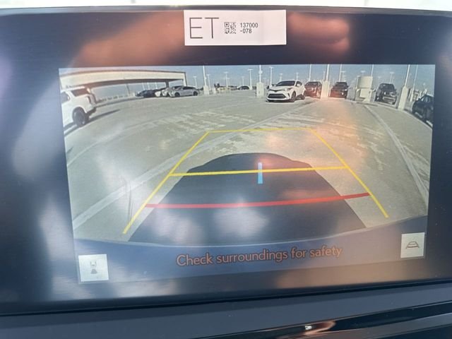 2025 Lexus ES 350 - Photo 17