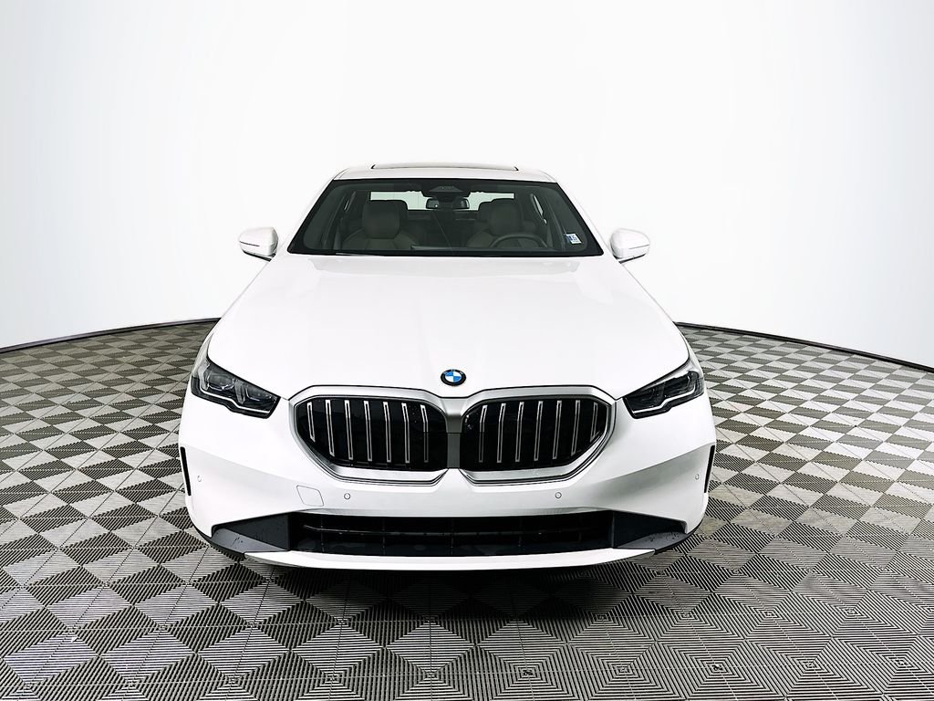 Used 2026 White Metallic BMW 530i xDrive image 2