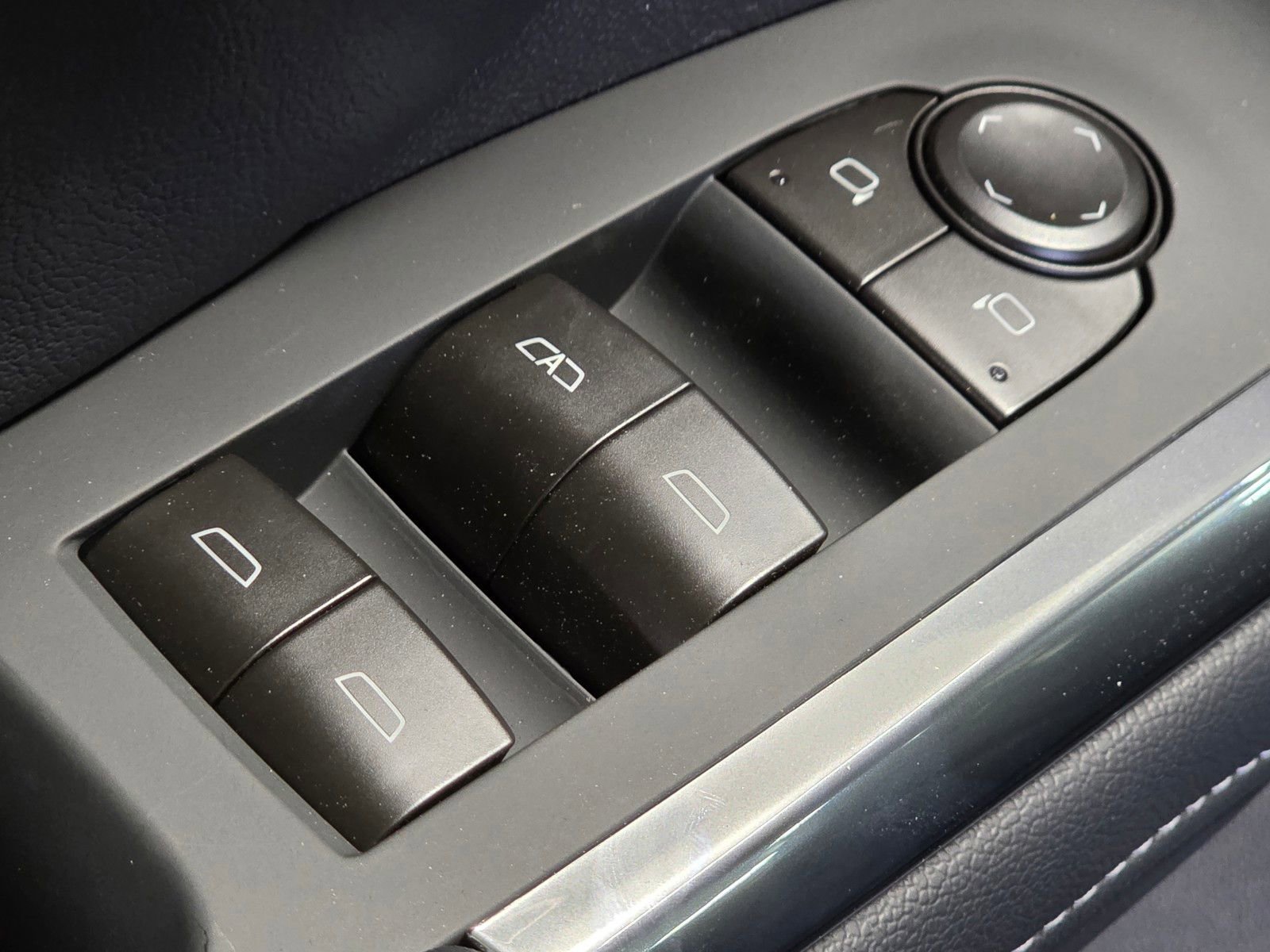 2026 Chevrolet Traverse LT - Photo 22