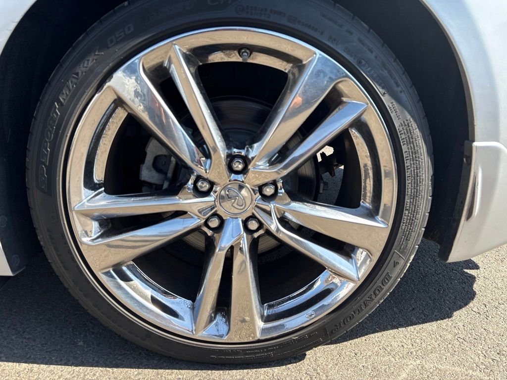 Used 2019 Liquid Platinum INFINITI 3.0t Signature Edition image 11