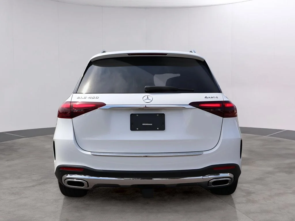 Used 2026 MANUFAKTUR Moonlight White Metallic Mercedes-Benz GLE 450 image 5