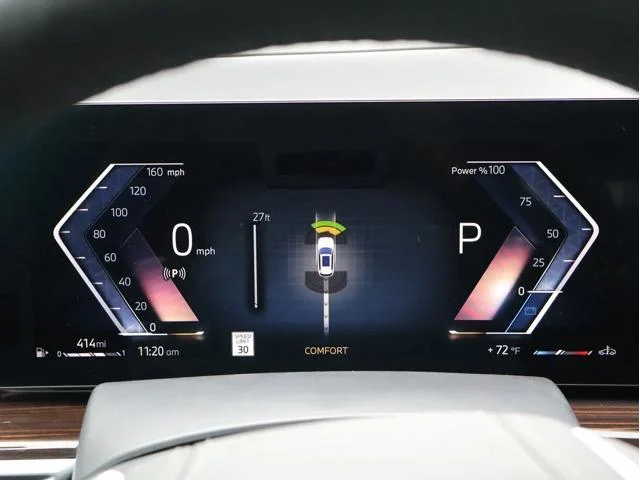 New 2026 Mineral White Metallic BMW xDrive40i image 32
