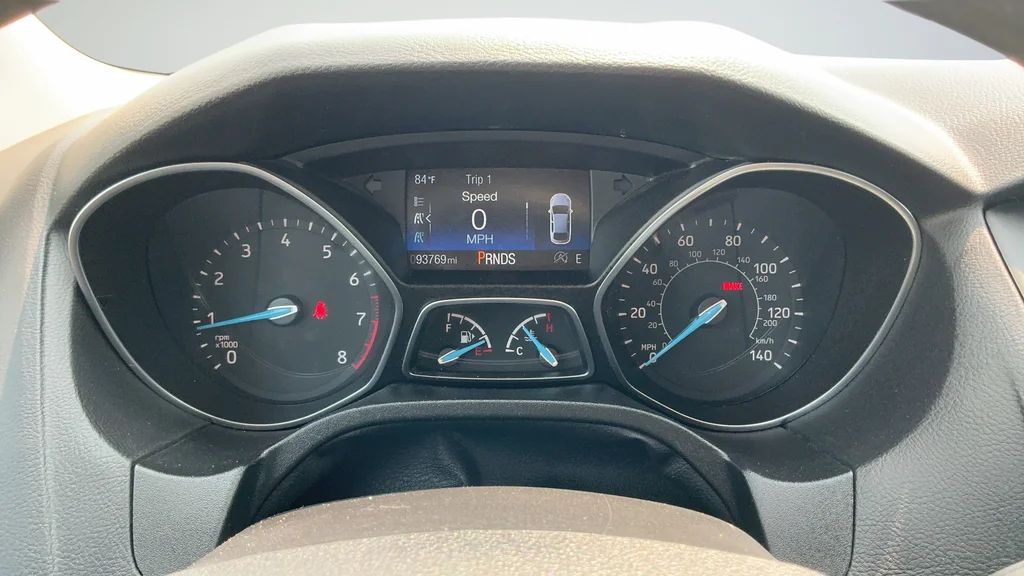 Used 2018 Silver Ford SE image 12